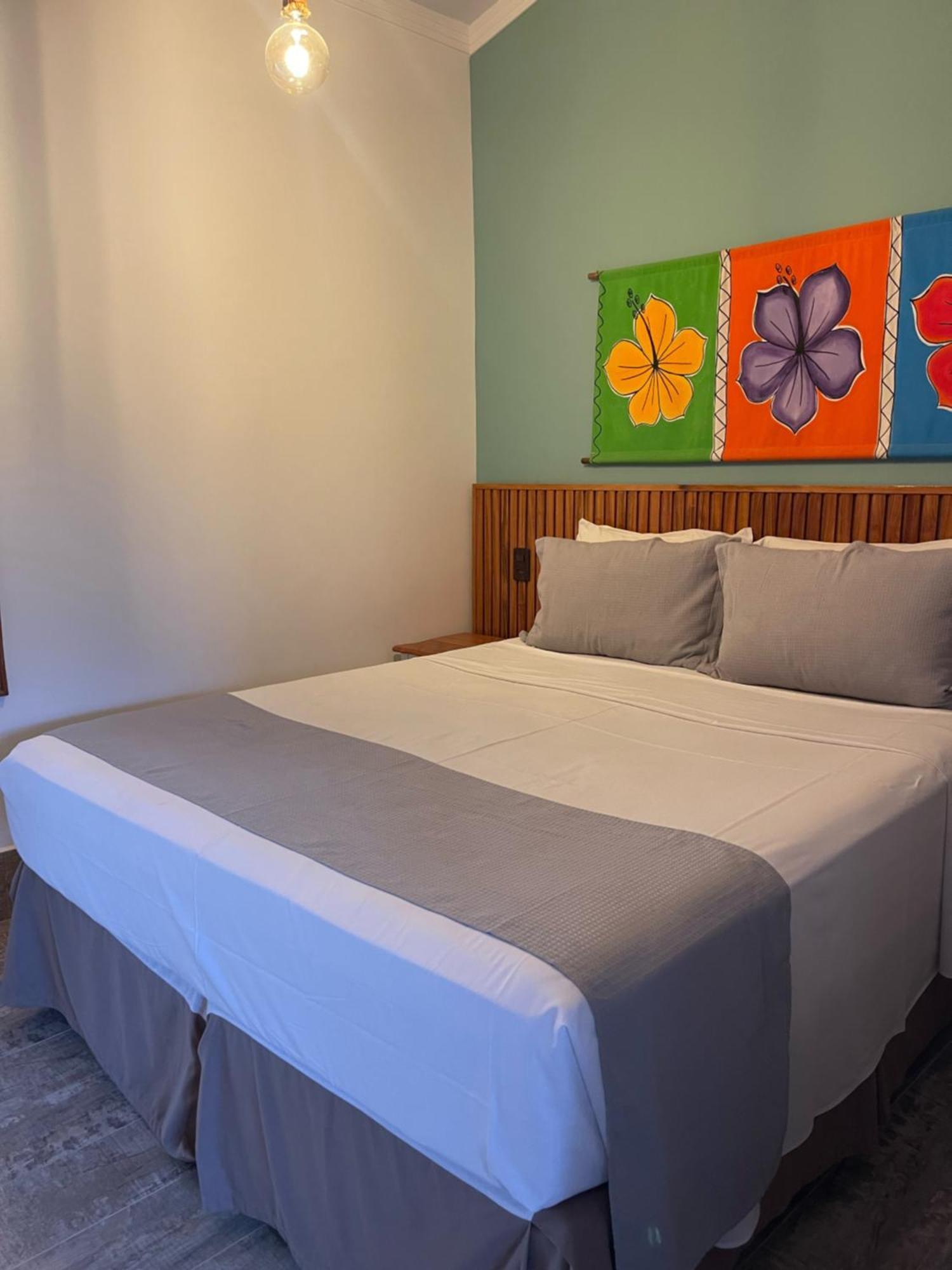 Hotel Village Enseada Ubatuba Kültér fotó